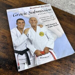 Invisible Cities Press Gracie Submission Essentials Book Helio Royler Gracie EX